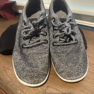Allbirds Gray Sneakers with Textured Upper and White Sole